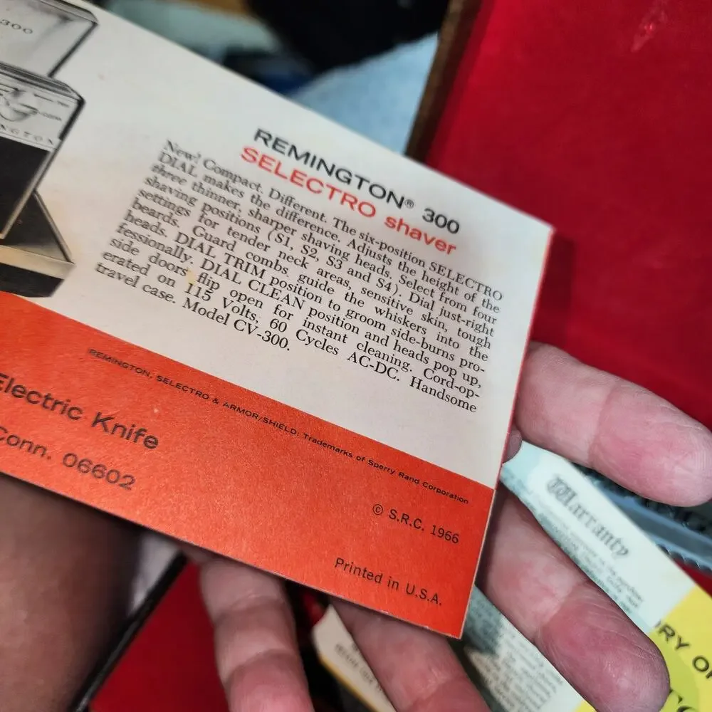 VINTAGE REMINGTON ELECTRIC KNIFE